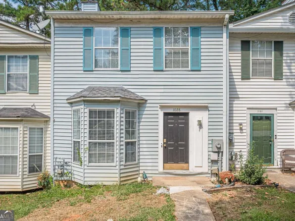 1028 Huntington Trce SE, Smyrna, GA 30082