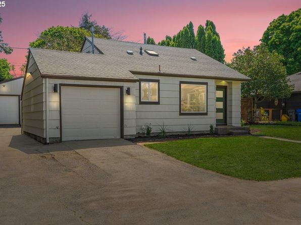 8426 NE Sumner St, Portland, OR 97220