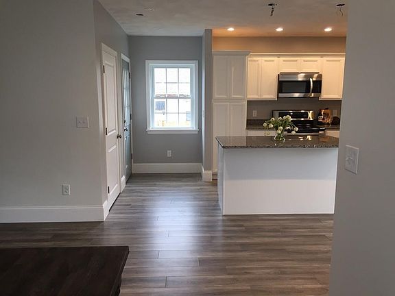 3rd image of 12 Lynne Ave