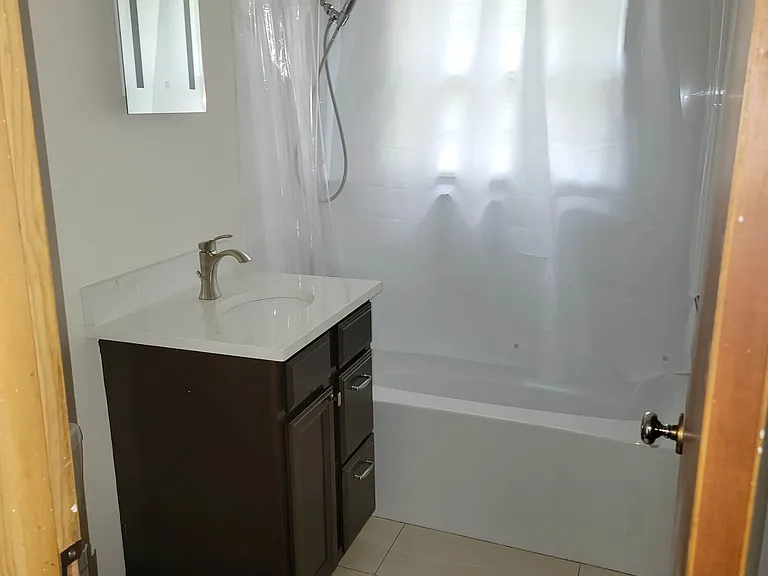 1610 E Latoka St — Photo 4