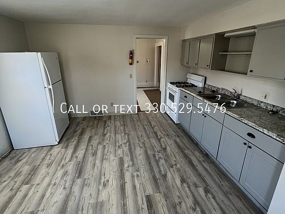5th image of 24 Grand Ave APT 3
