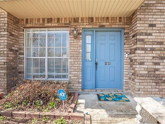 3rd image of 2 Houmas Pl APT D