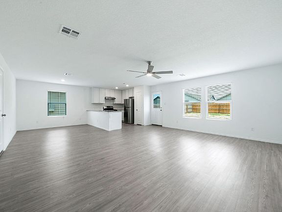 3rd image of 4239 Revetment Way