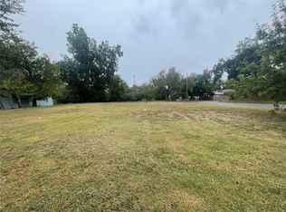 630 W Owings St #2, Denison, TX 75020