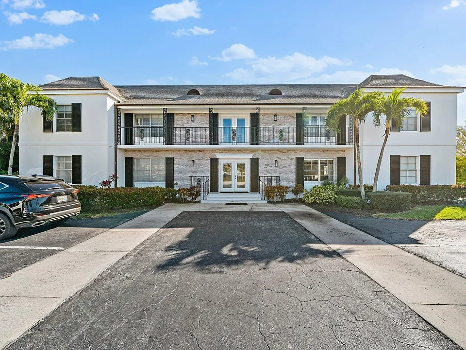 130 Yacht Club Dr #2