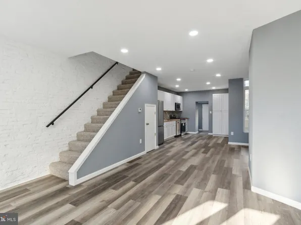 132 N Redfield St, Philadelphia, PA 19139