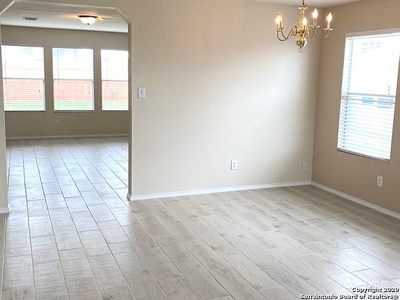 2nd image of 276 Willow Blf