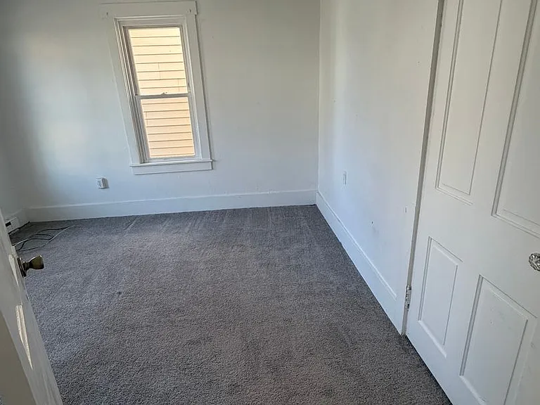 311 E Lamb St — Photo 7