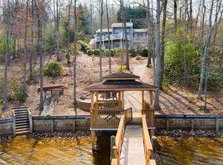 159 Bayshore Dr, Nebo, NC 28761