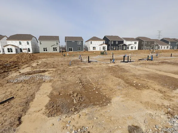 5710 Dutch Ln, Powell, OH 43065