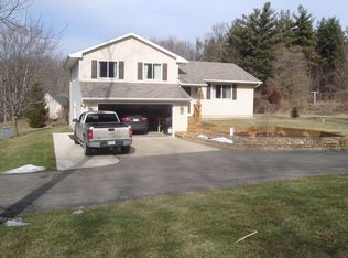 5283 Clark Rd, Bath, MI 48808