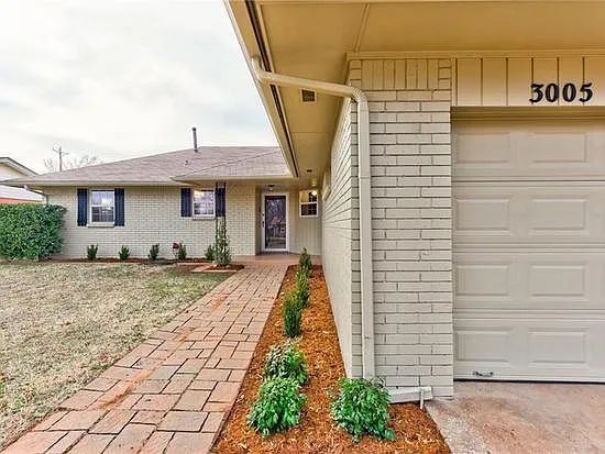 3 bed, 1229 sqft, $1,500 — Photo 2