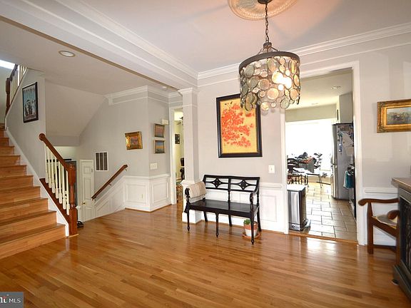 5th image of 15012 Danube Way