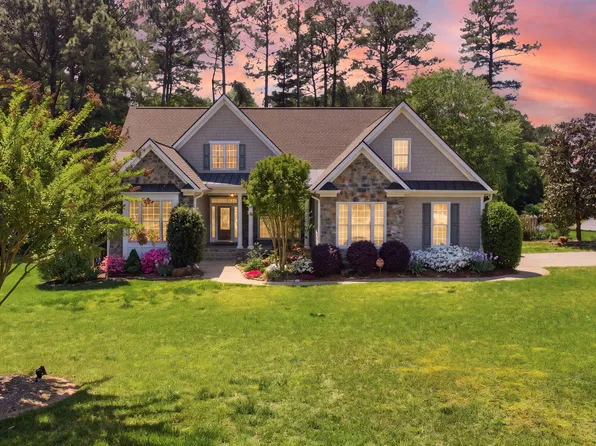 7813 Twin Pines Way, Fuquay Varina, NC 27526