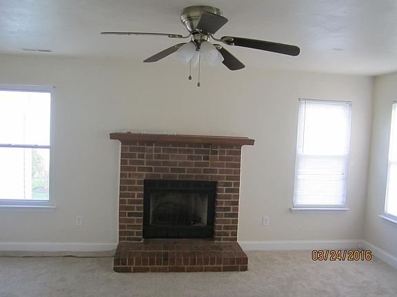 Family Room w/ Fireplace