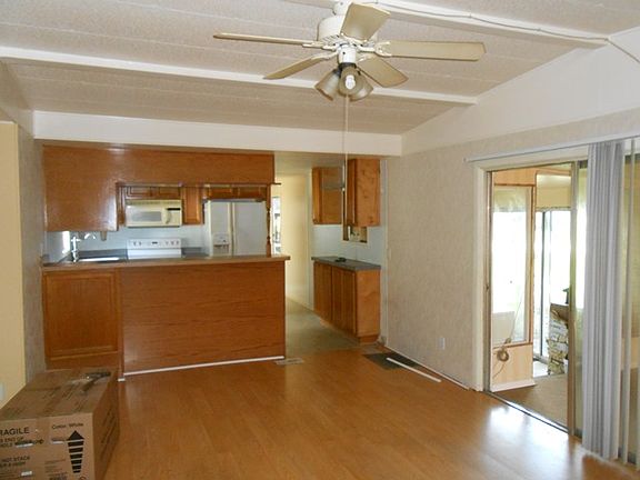 5th image of 103 Forest Dr