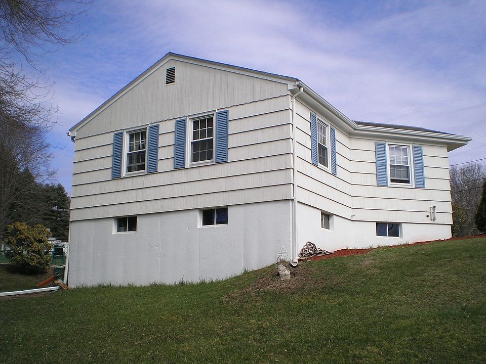 2nd image of 64 Killingly Dr