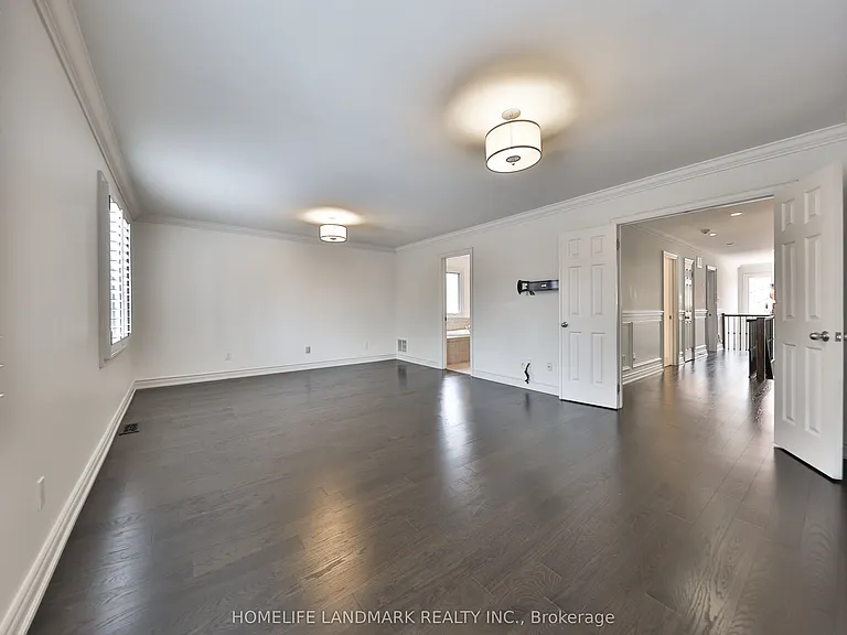112 Kingsway Cres — Photo 23