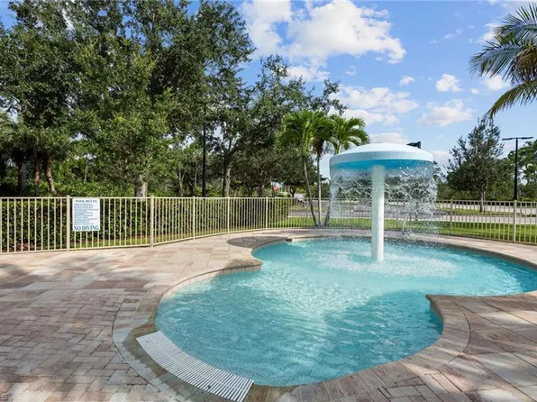 20930 Island Sound CIR #203, ESTERO, FL 33928