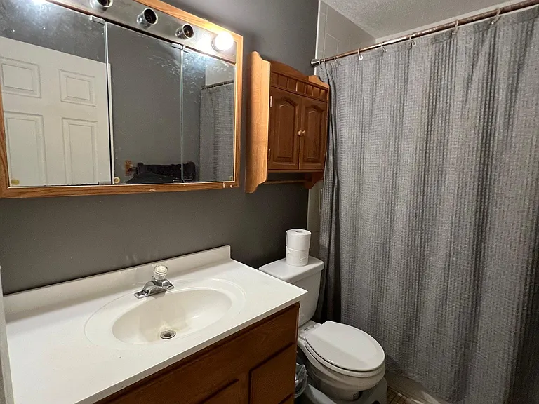 2114 Valleyhigh Dr NW #B108 — Photo 4