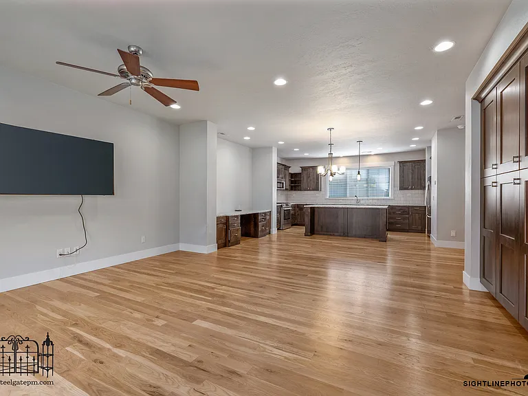 3287 E Thoroughbred Ln #3287 — Photo 4