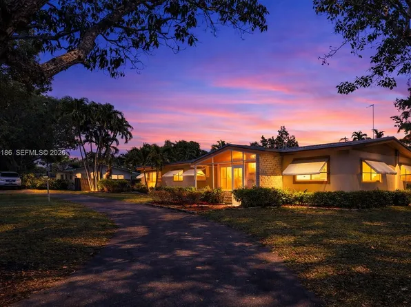 15501 SW 88th Ave, Palmetto Bay, FL 33157