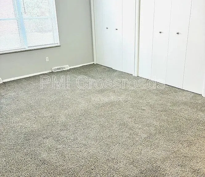 Riviera Manor — Photo 34