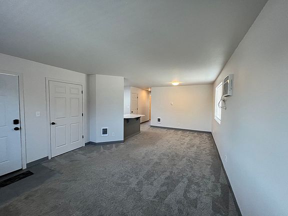 5th image of 806 E White Birch Ave APT 4
