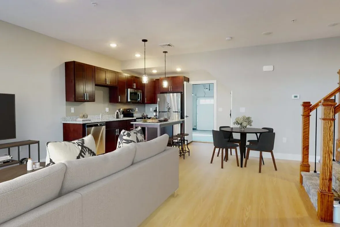 Lofts at Saratoga BLVD — Photo 3
