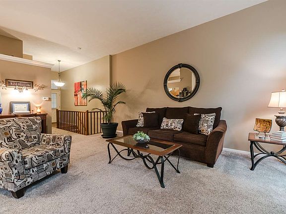 5th image of 7059 Sweetwater Dr
