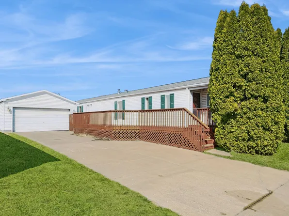 3000 SE Liberty Dr, Grimes, IA 50111