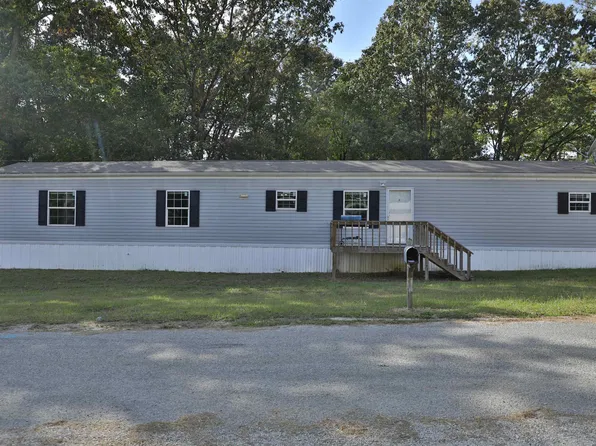 50 Michael Ln, Huntingdon, TN 38344