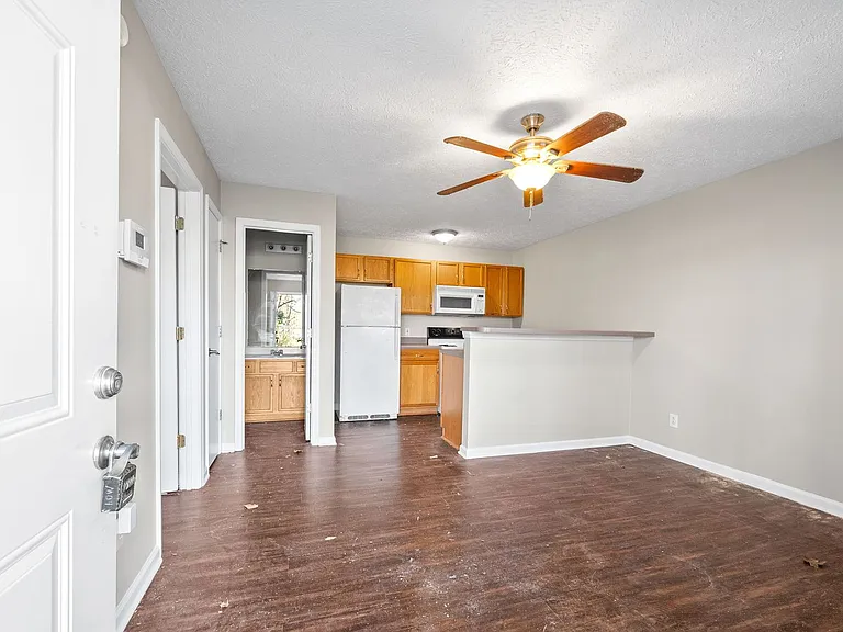 Robb Avenue-765 (x14) — Photo 4