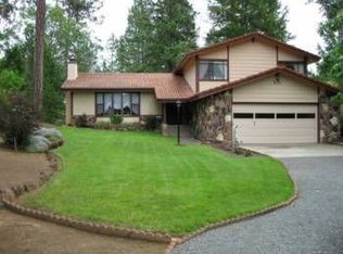 425 Crow Rd, Merlin, OR 97532