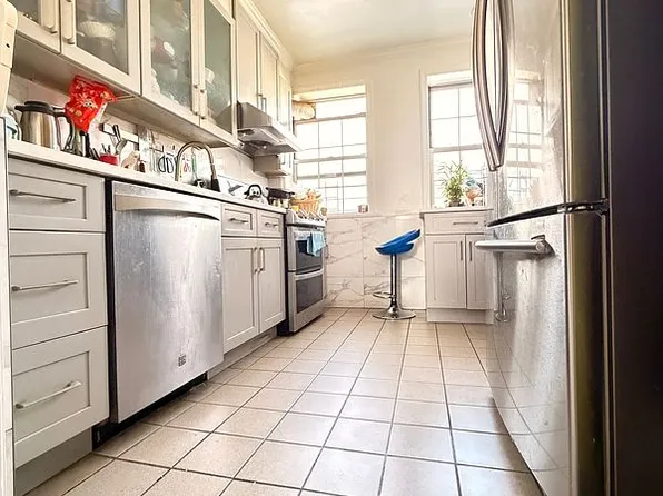 138-22 78th Ave #40F, Flushing, NY 11367