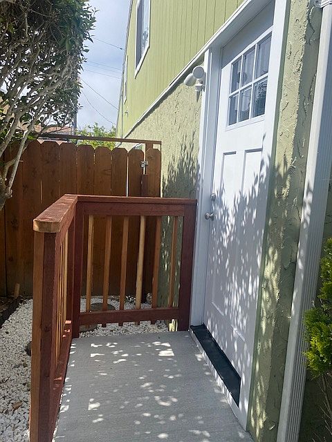 Private Entrance, front door