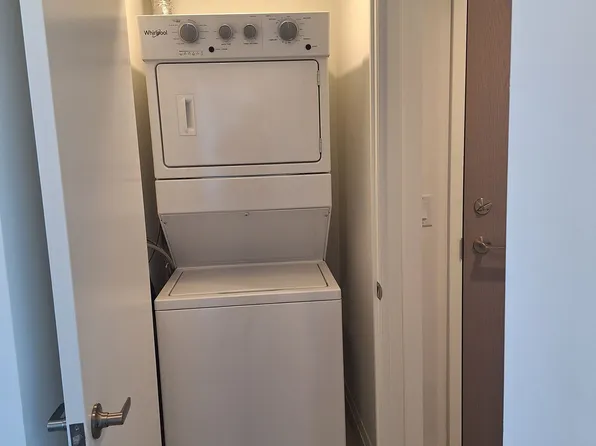 58 Lakeside Ter, Barrie, ON