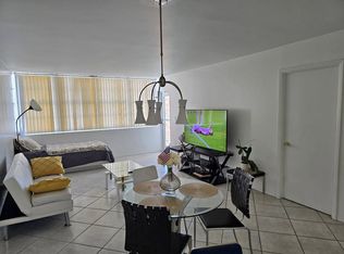 1301 NE Miami Gardens Dr APT 1521, Miami, FL 33179