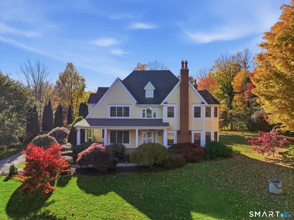 2 Ventres Way, Burlington, CT 06013