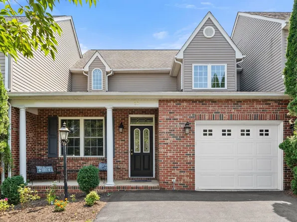 18 E Park View Dr, Staunton, VA 24401