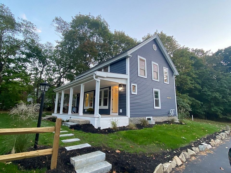 1st image of 685 Moraine St