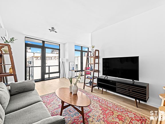 3rd image of 825 De Kalb Ave #3C