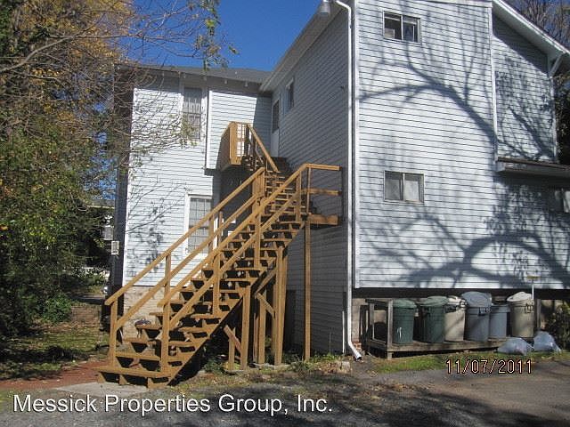 2nd image of 516 W 1st St APT F