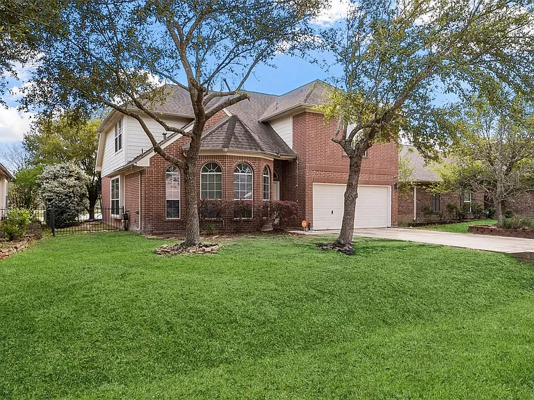 9219 E Lakeside Dr — Photo 40