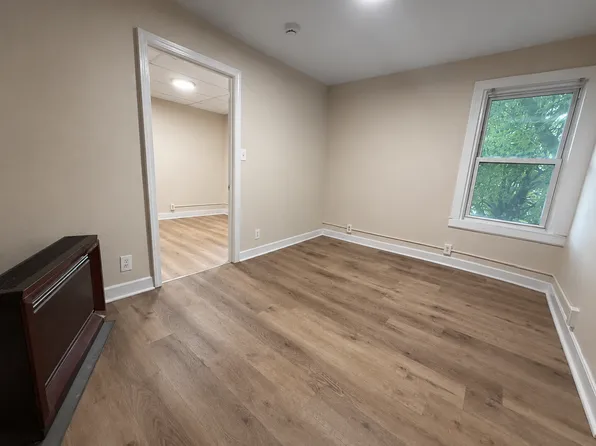 28 & 28 1/2 Prospect Street, 28 Prospect St #2R, Webster, MA 01570