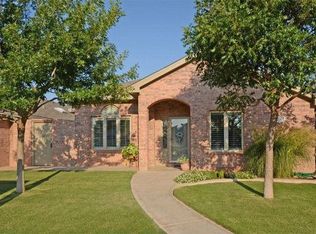 10306 Lynnhaven Ave, Lubbock, TX 79423