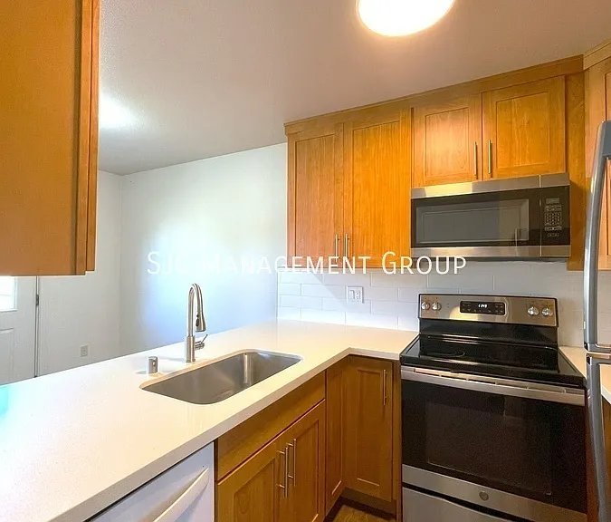 1571 Kibler Ave — Photo 6
