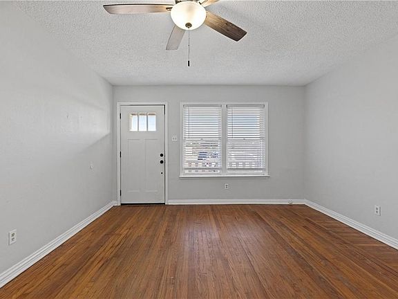 3rd image of 538 Southern St