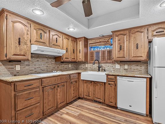 5th image of 3025 S 58th St