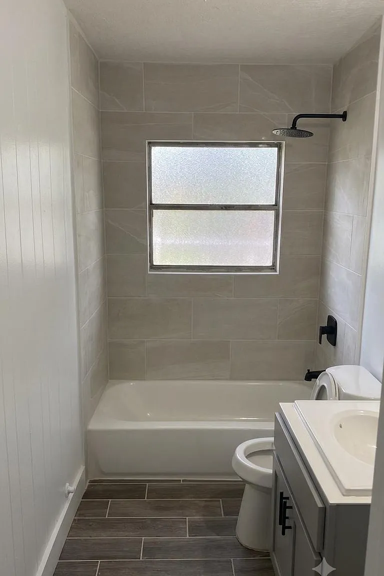 1 bed, $1,050 — Photo 4